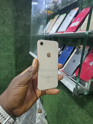 Apple iPhone 8 64GB Zinariya