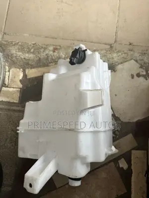 Water Can na Toyota RAV4 2014