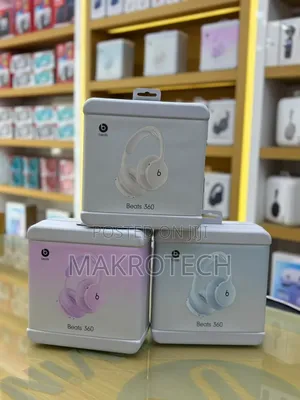 Beats 360 Over-Ear Headphones da Cushions masu Sauyawa