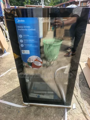 Midea Standing Showcase Chiller - Sabon Abu