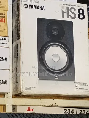 Yamaha HS8 Powered Studio Monitor (8-Inch Bi-Amplified)