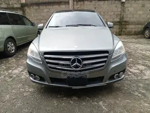 2011 Mercedes-Benz R-Class R 500 4MATIC AWD Gray