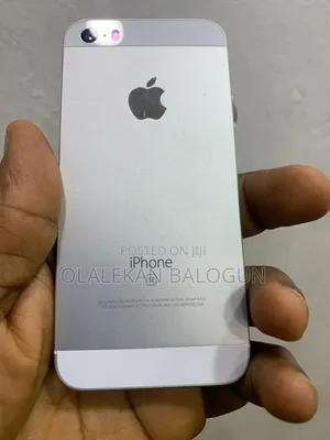 Apple iPhone SE 32GB White (UK Amfani)