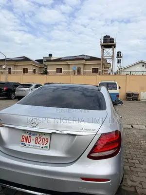 2017 Mercedes-Benz E400 Silver