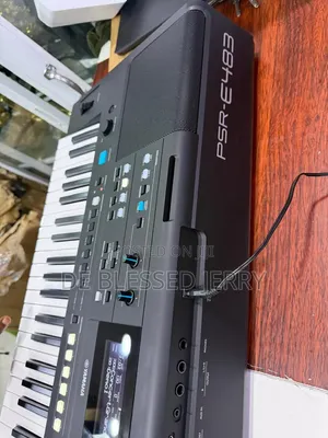 Yamaha PSR-E483 Keyboard