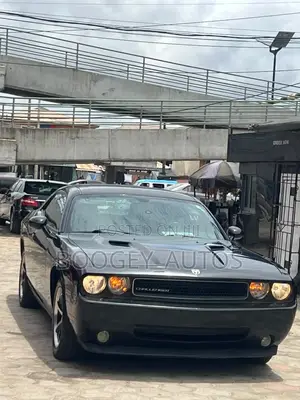 Dodge Challenger 2010 Grey