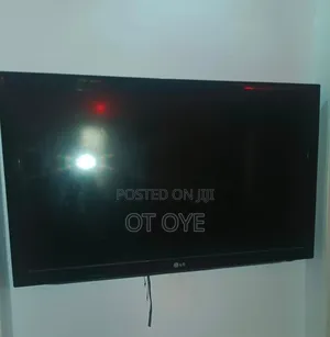 LG LCD TV 43-Inch