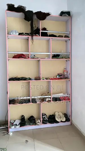 Manyan Shelves Guda Biyu na Kayi