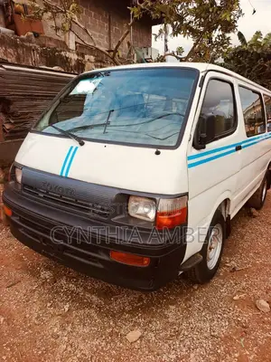 Toyota HiAce 2007 White