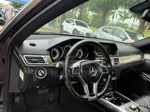 Mercedes-Benz E-Class 2014 Black