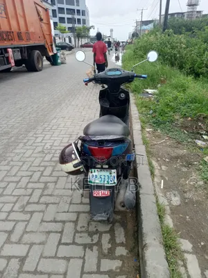 Kymco Agility 125 Scooter 2014 Blue