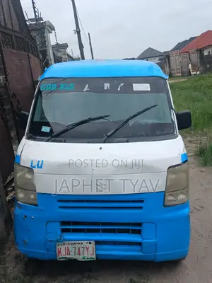 Suzuki Every 2010 Bus
