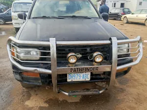 2003 Nissan Pathfinder SE AWD SUV