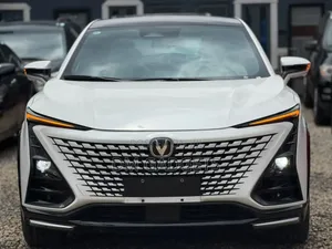 Changan UNI-T 2.0 FWD SUV 2023 Fari