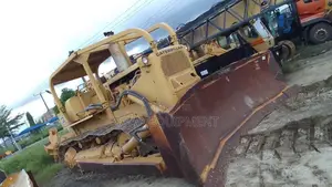 Caterpillar D8H Dozer