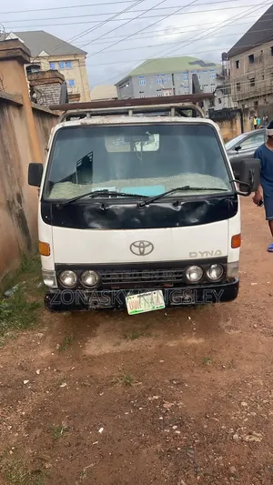 Toyota Dyna Truck - Standard Tokunbo