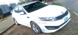 Kia Optima 2011 Fari