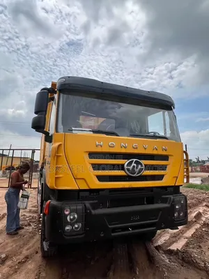 Hongyan Genlyon Heavy-Duty Tipper Truck