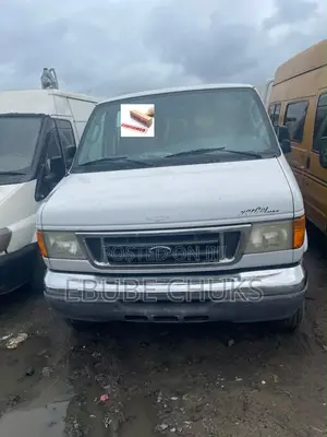 Ford E250 2005 Petrol Bus