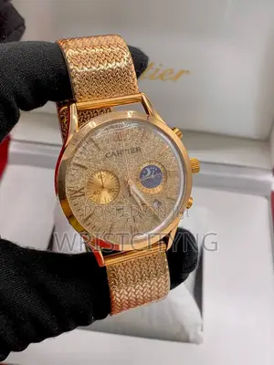 Kyakkyawar Cartier Chronograph Watch - Zinare