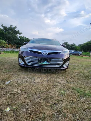 2015 Toyota Avalon XLE Sedan