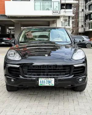 Porsche Cayenne 2017 Baki