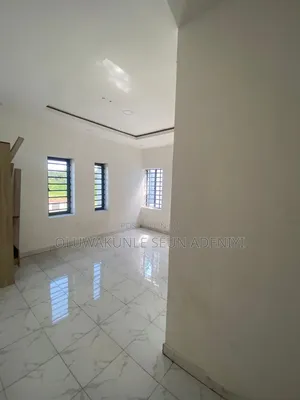 Furnished 4-Bedroom Duplex da Pool a Queen Quaden, Isheri North