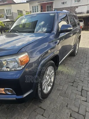 Toyota 4Runner Limited 2012 Blue