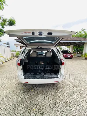 Toyota Sienna 2020 - Full Option, 360 Camera