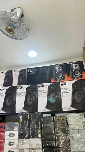 M-Audio BX5 D2/Carbon BX8 D3 Masu Sauraren Sautin Studio masu Ƙarfi