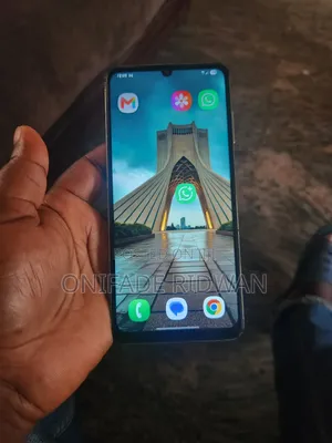 Samsung Galaxy A06 64GB Zinariya