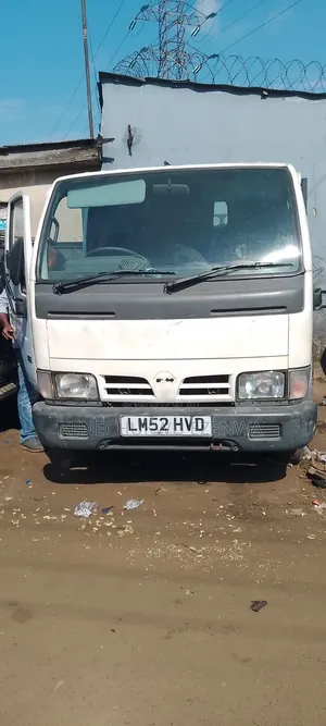 Nissan Cabster 2002 Fari