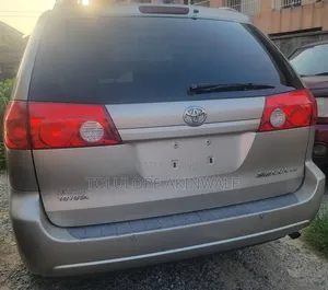 Toyota RAV4 2009 White
