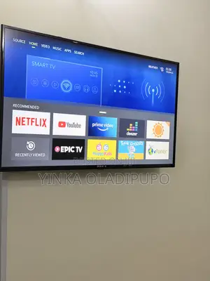 Maxi 42-Inch Full HD Smart TV (Model 42D2010S)