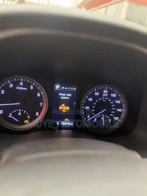 Hyundai Tucson Sport AWD 2018 Fari