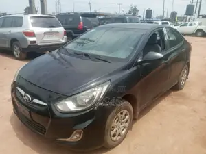 Hyundai Accent 2012 Baki