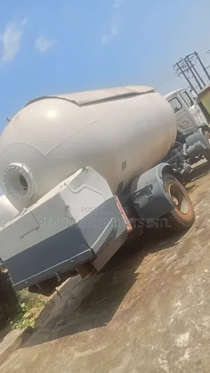 MAN LPG Bobtail Tanker Truck na 2011