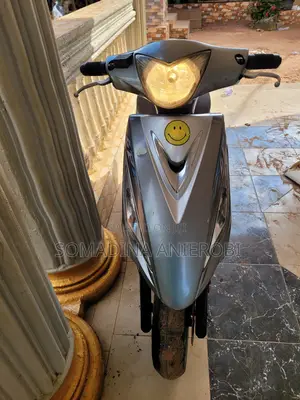 Kymco Agility 125 Scooter 2021 Grey