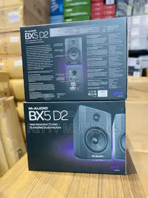 M-Audio BX5 D2 Bi-Amplified Studio Monitors