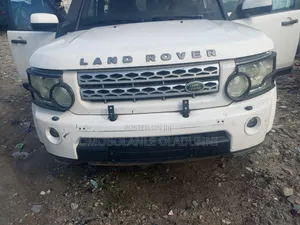 Land Rover LR4 V8 2010 Fari