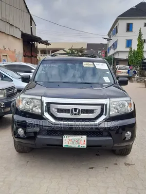 2011 Honda Pilot Touring 4WD SUV - Black