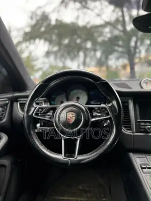 Porsche Macan Turbo 2015 Baki