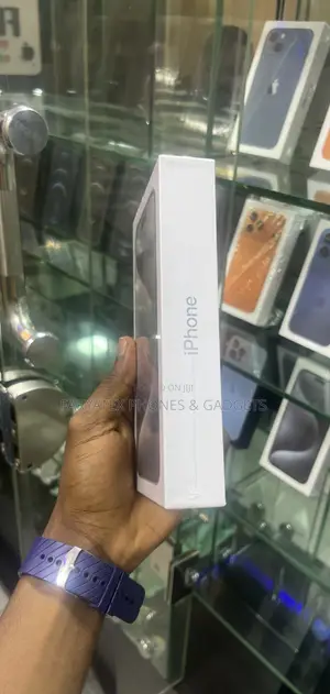 Sabon Apple iPhone 15 Pro Max 256GB Silver