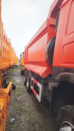 CNHTC Howo Dump Truck 10 Tayoyi - 2016
