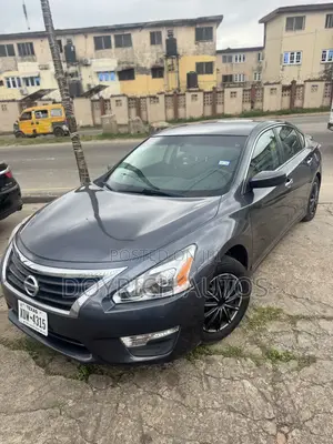 Nissan Altima 2.5 SV Sedan 2013 - Launin Fari