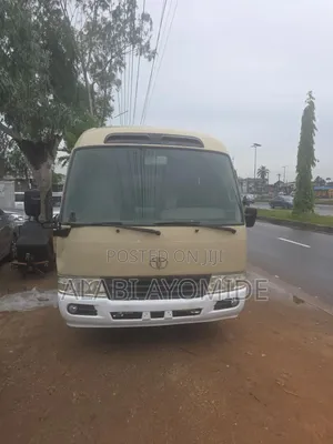 Toyota Coaster 2014 Beige - Wadda Akawo Daga Ƙasashen Waje