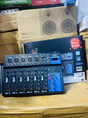 Yamaha 7-Channel Professional Live Mixing Console