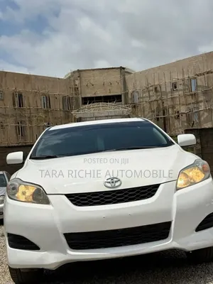Toyota Matrix 2010 Fari