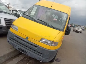 Fiat Ducato 2002 Bus - Yellow
