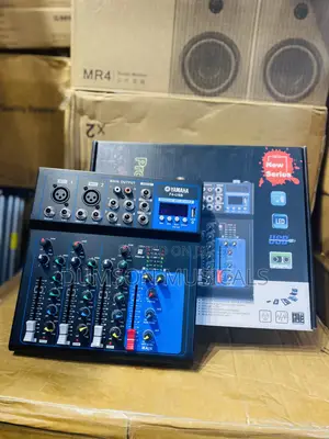 Yamaha F4USB 4-Channel Professional Mixer